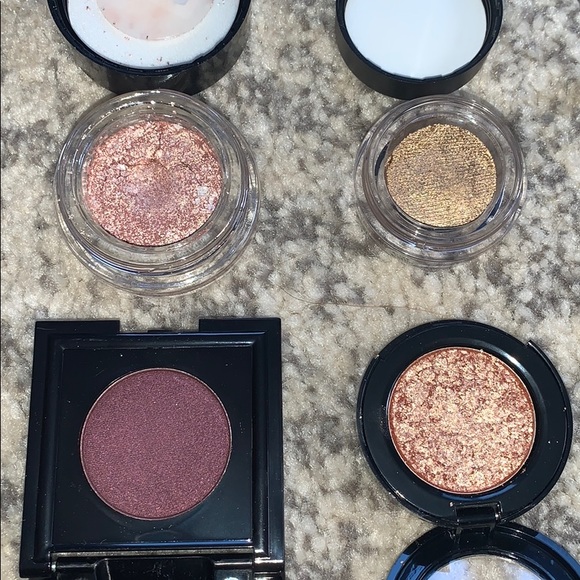 Eyeshadow - Picture 2 of 2